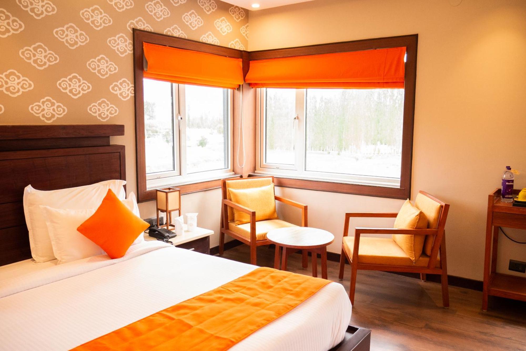 Angkasa Ladakh Resort Leh Exteriör bild