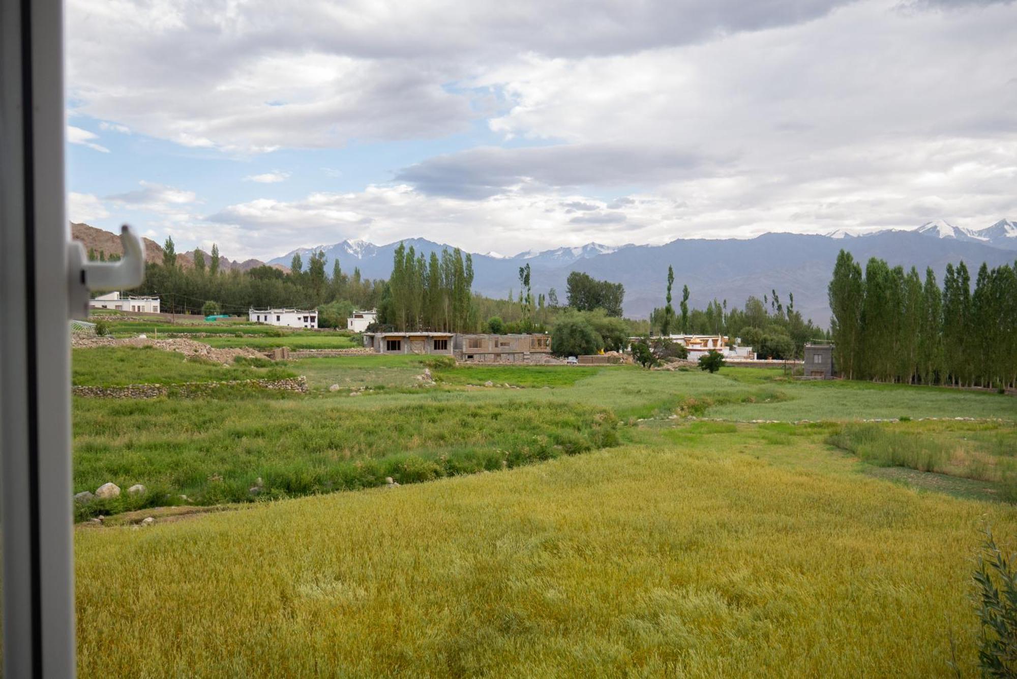 Angkasa Ladakh Resort Leh Exteriör bild